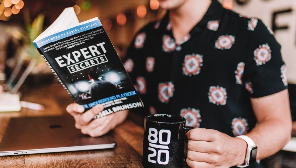 Why experts are trustful?