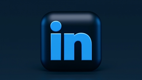 How To Change The LinkedIn Algorithm into Favouring Your Content 