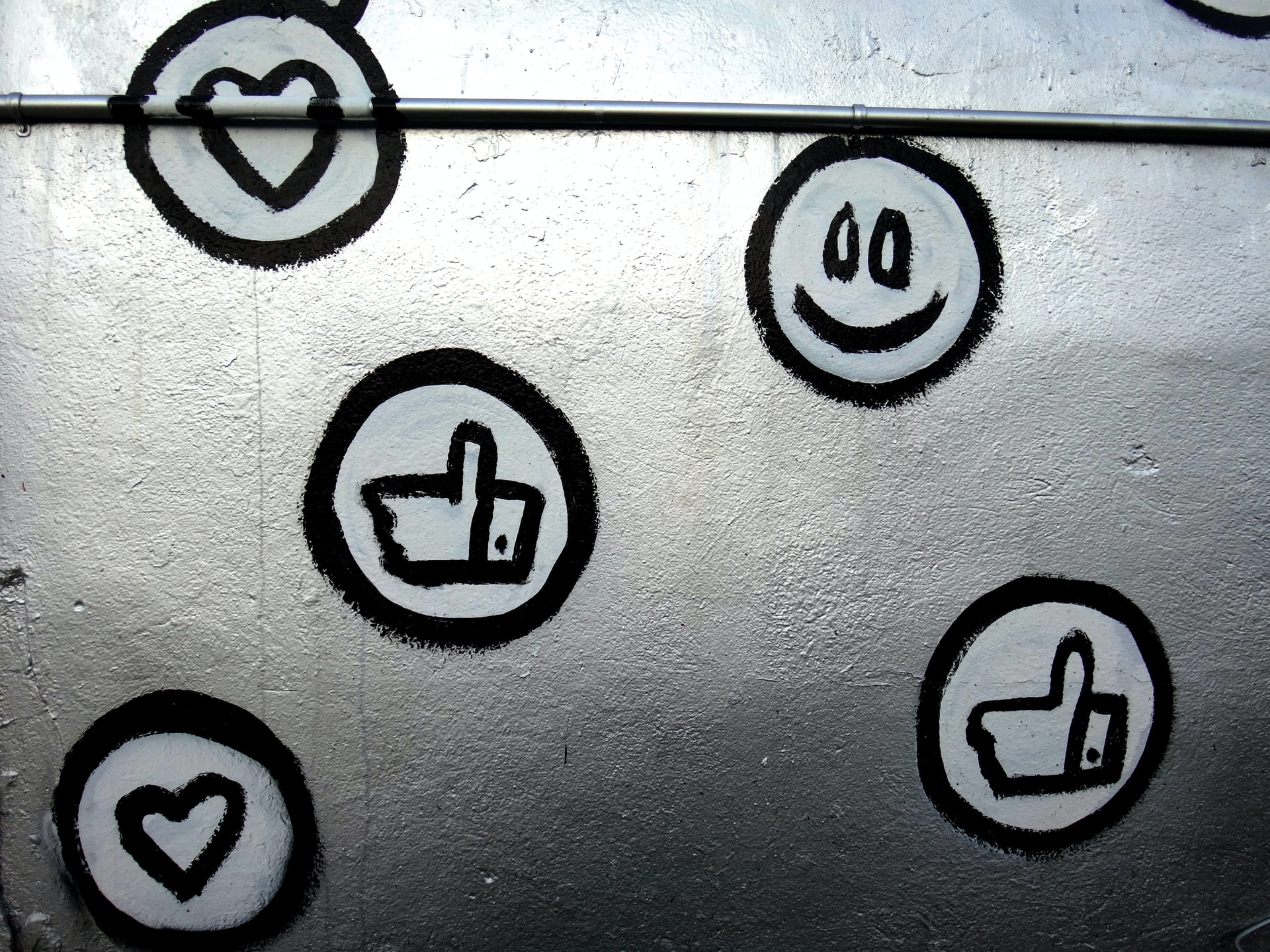 Some Pros and Cons Before Starting an Influencer Marketing Campaign.